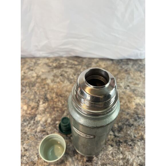 Vintage Aladdin Stanley Thermos Vacuum 1983 A Rustic Look! - Picture 4 of 5